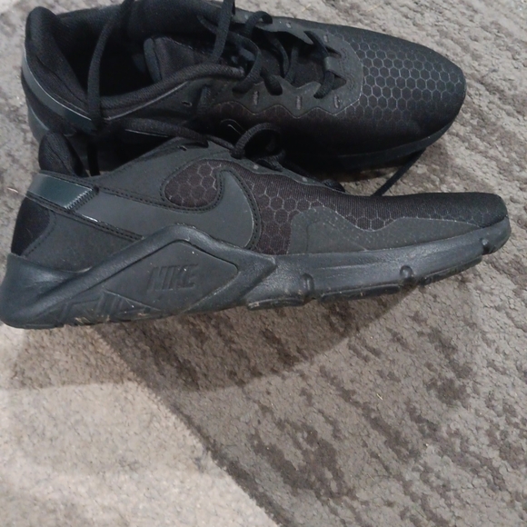Nike Shoes - Nike Charcoal Black Running Shoes